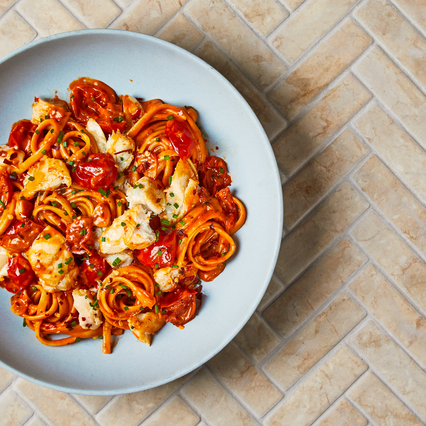 Creamy Haddock Linguine With Tomatoes & Chilli Recipe Gousto