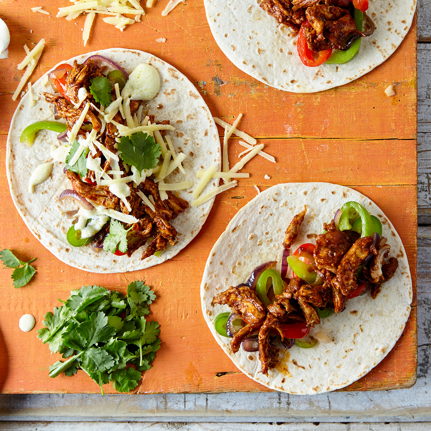 Smoky Chicken Fajitas With Red Pepper Recipe Gousto