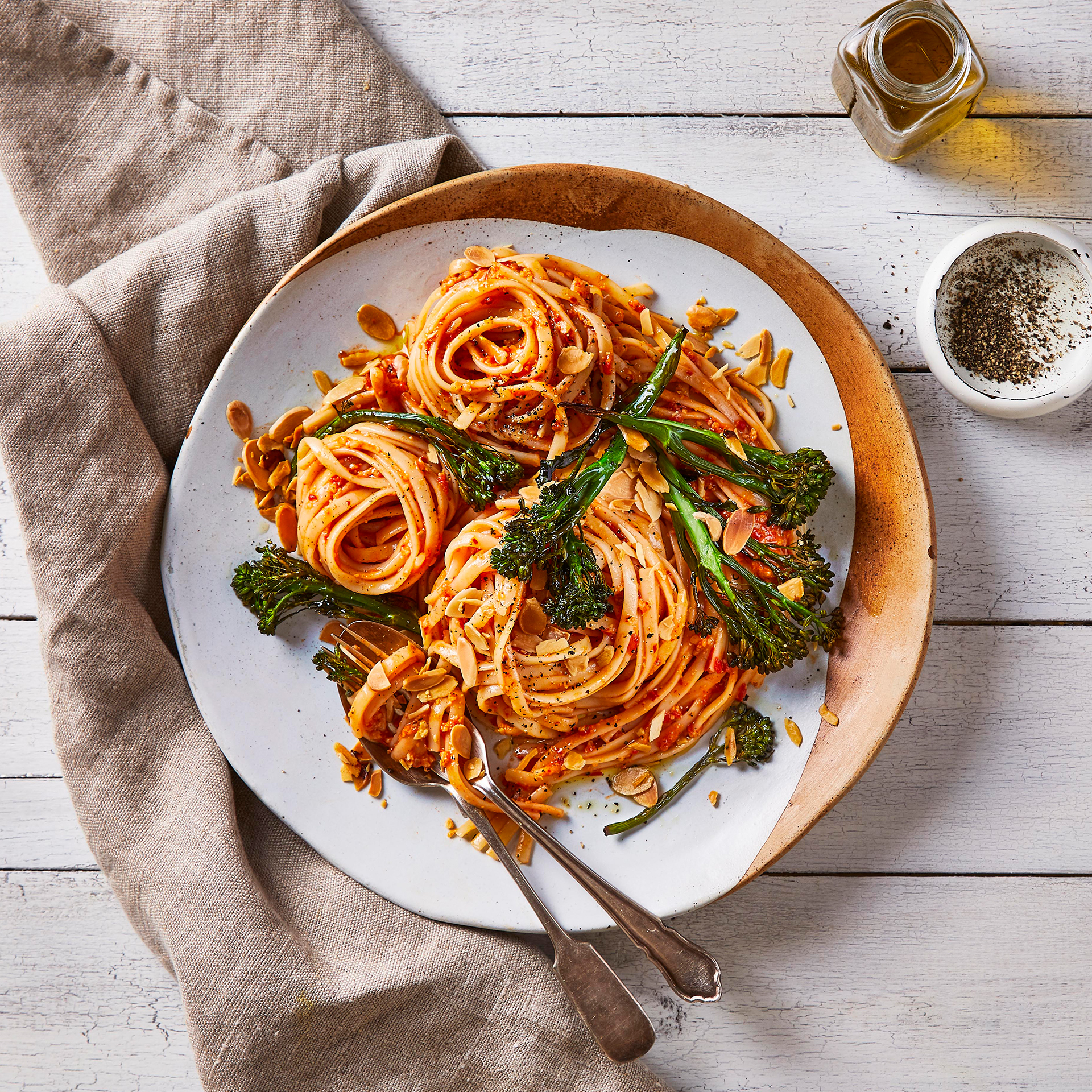 Roasted Red Pepper Linguine With Tenderstem Recipe Gousto