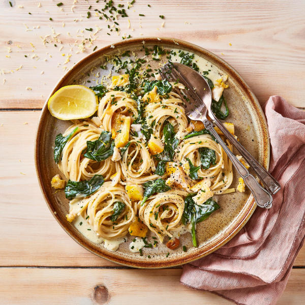 Lemony Smoked Fish & Spinach Linguine Recipe Gousto