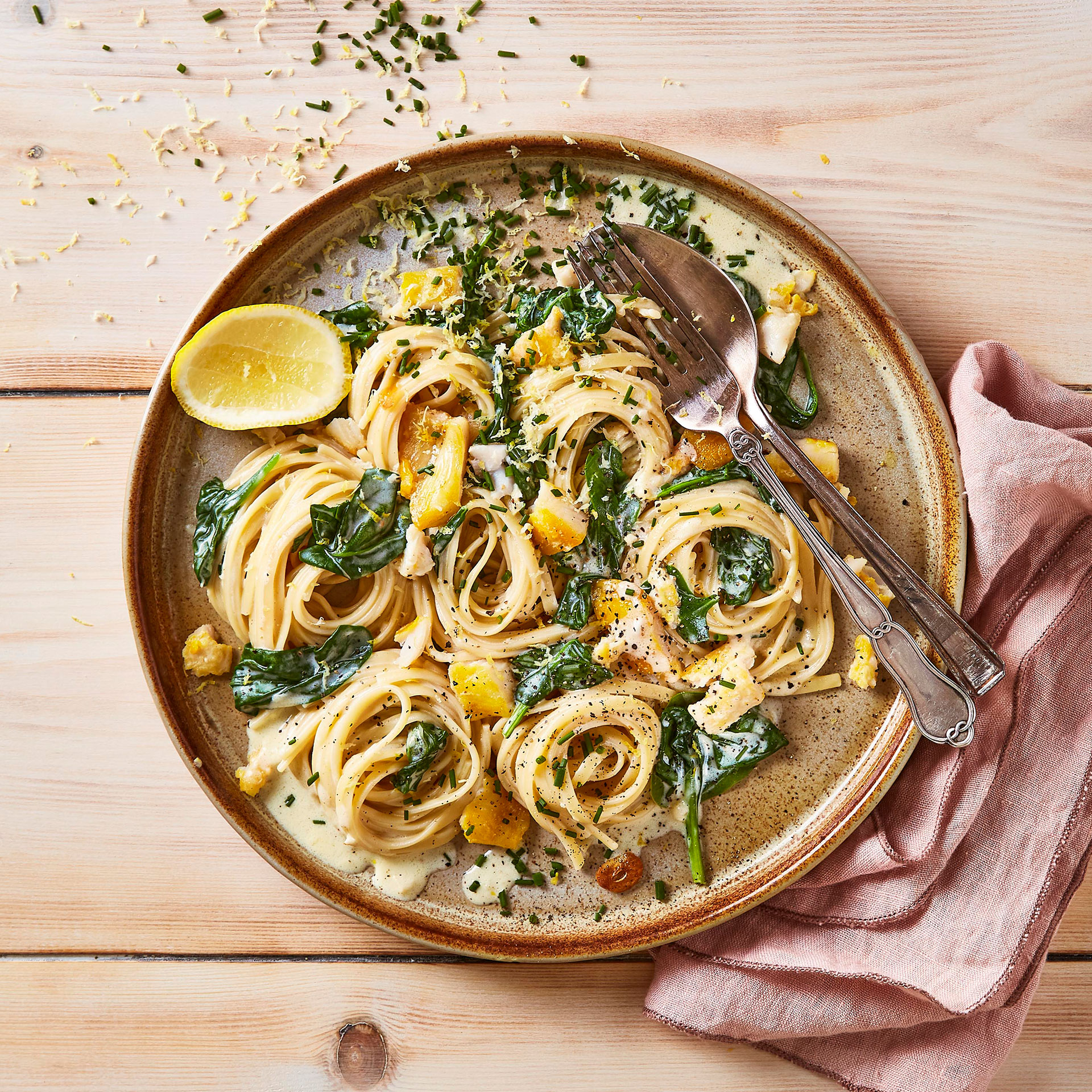 Lemony Smoked Fish & Spinach Linguine Recipe Gousto