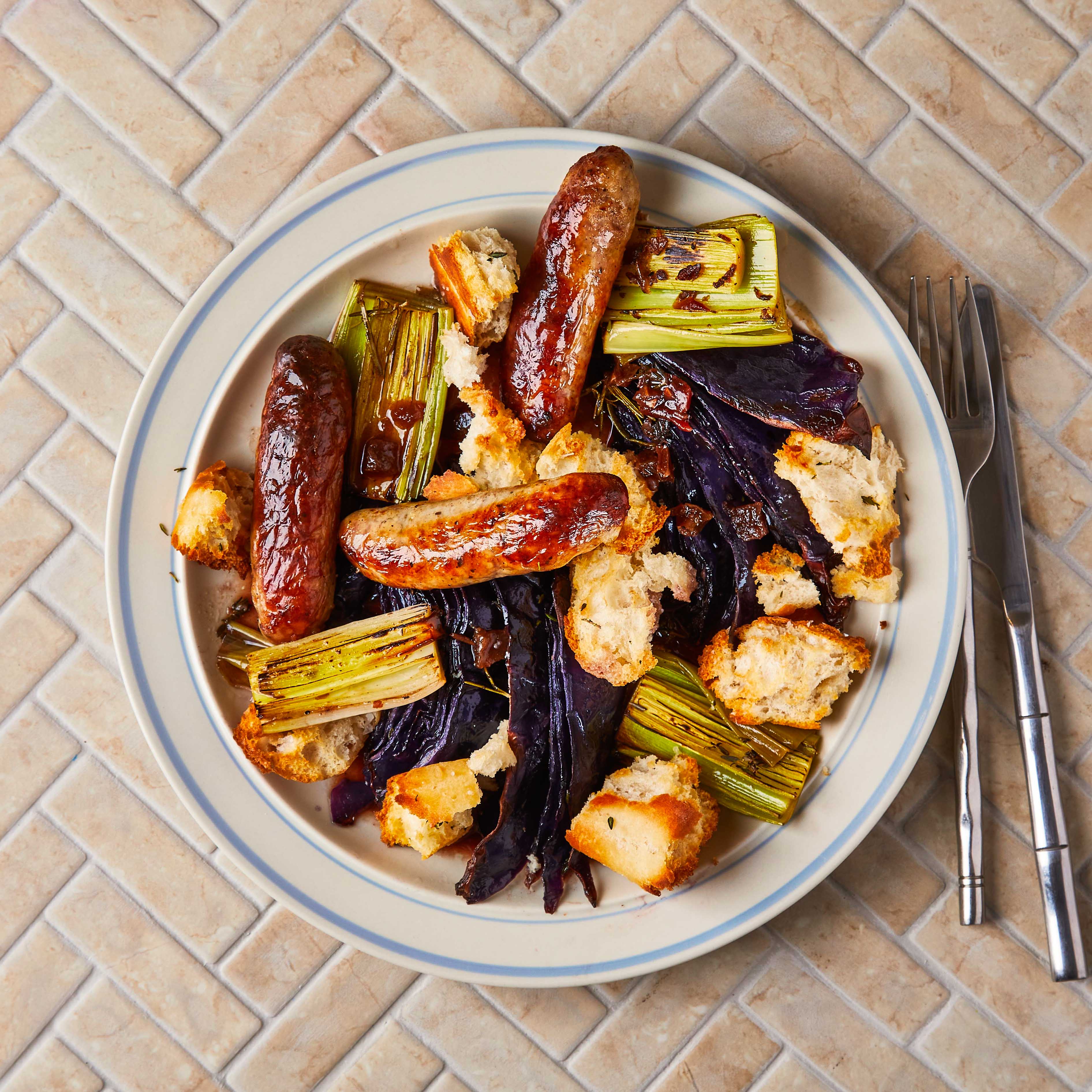 Sausage, Red Cabbage & Leek Tray Bake Recipe Gousto