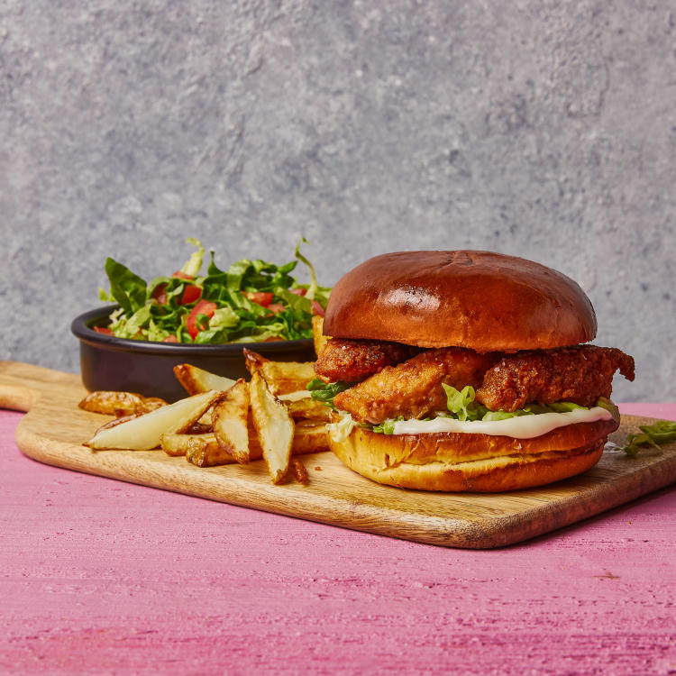 Crispy Fried Chicken Breast Burger, Fries & Garlic Mayo