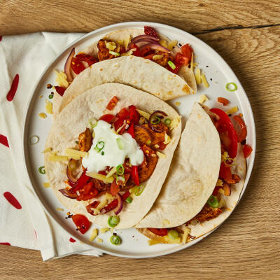 Sweet 'N' Smoky BBQ Chicken Fajitas With Dessert