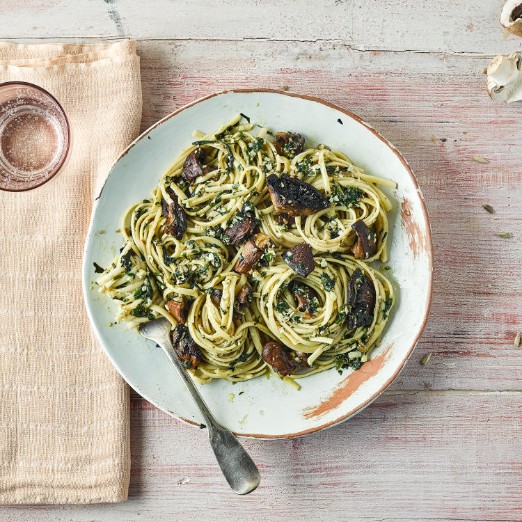 Portobello Mushroom & Pesto Linguine Recipe Gousto