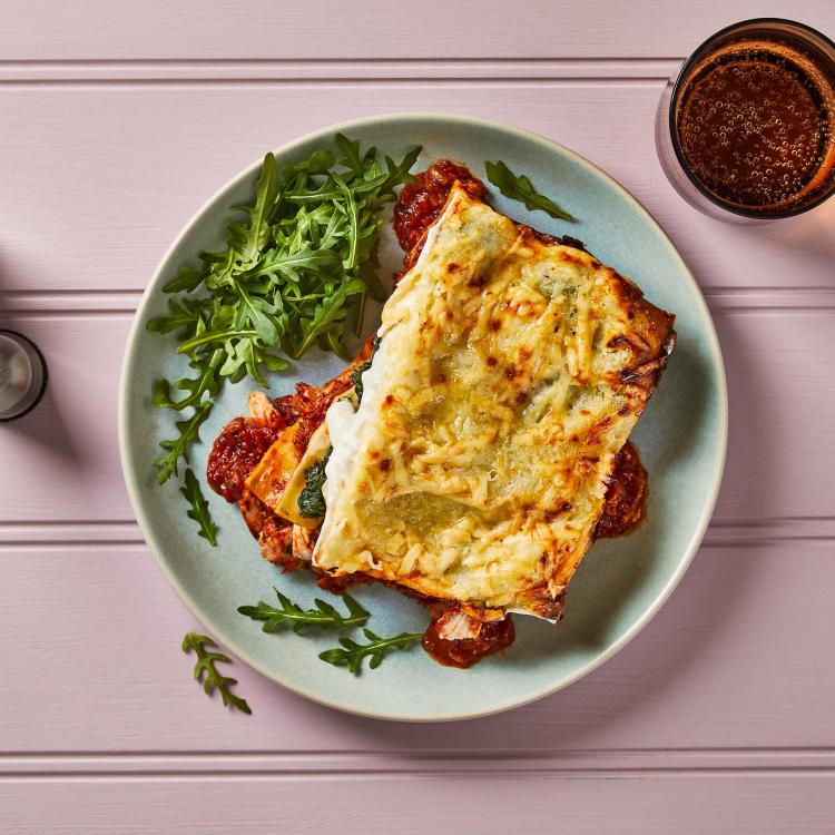 Chicken & Spinach Lasagne With Rocket Recipe Gousto