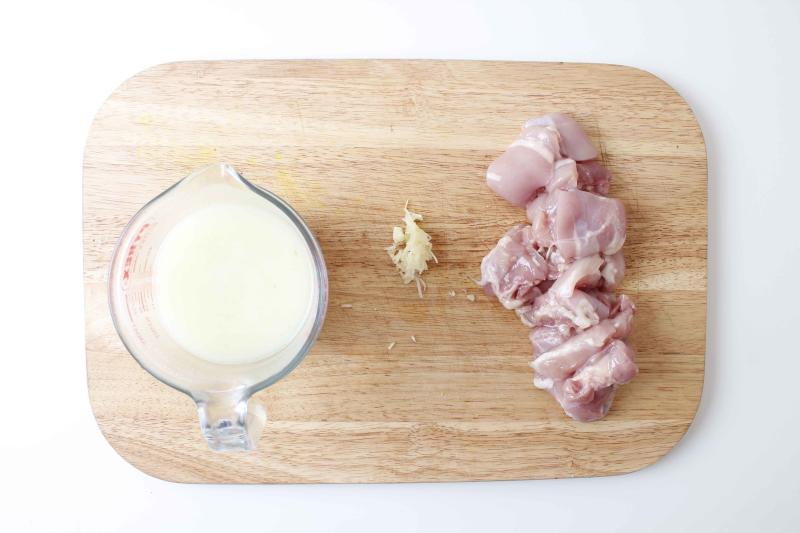 Chicken Satay Curry With Kale Brown Rice Recipe Gousto