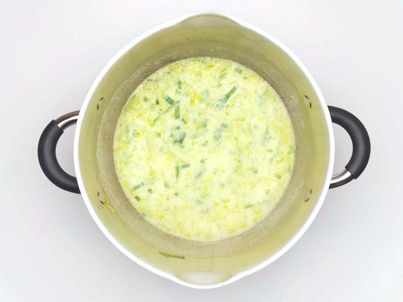 OnePot Haddock, Leek & Cheddar Chowder Recipe Gousto
