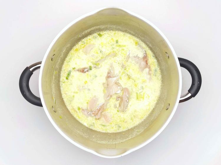 OnePot Haddock, Leek & Cheddar Chowder Recipe Gousto