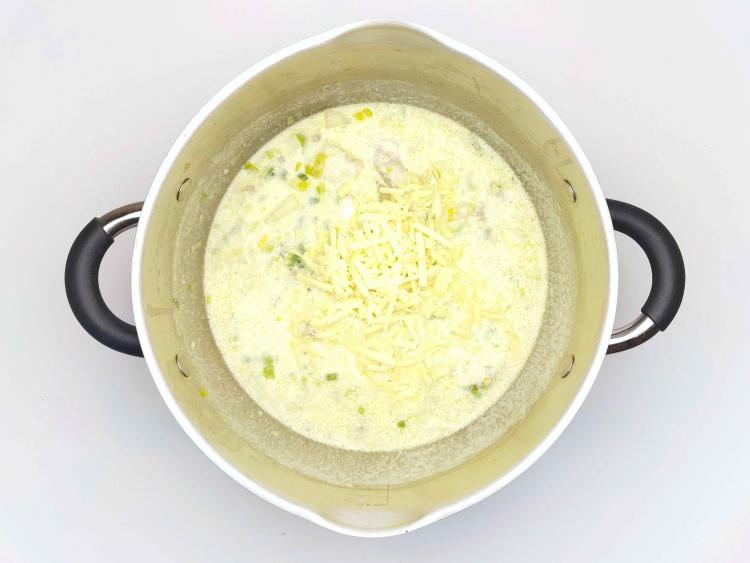 OnePot Haddock, Leek & Cheddar Chowder Recipe Gousto