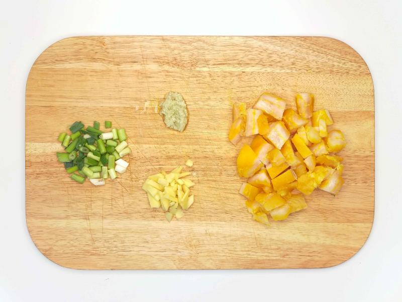 Thai Fish Cakes On Brown Rice Salad Recipe Gousto