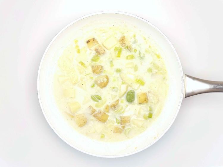 OnePot Smoked Fish, Leek & Sweetcorn Chowder Recipe Gousto