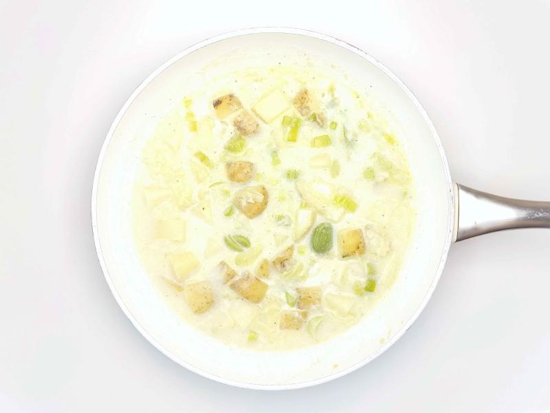 OnePot Smoked Fish, Leek & Sweetcorn Chowder Recipe Gousto