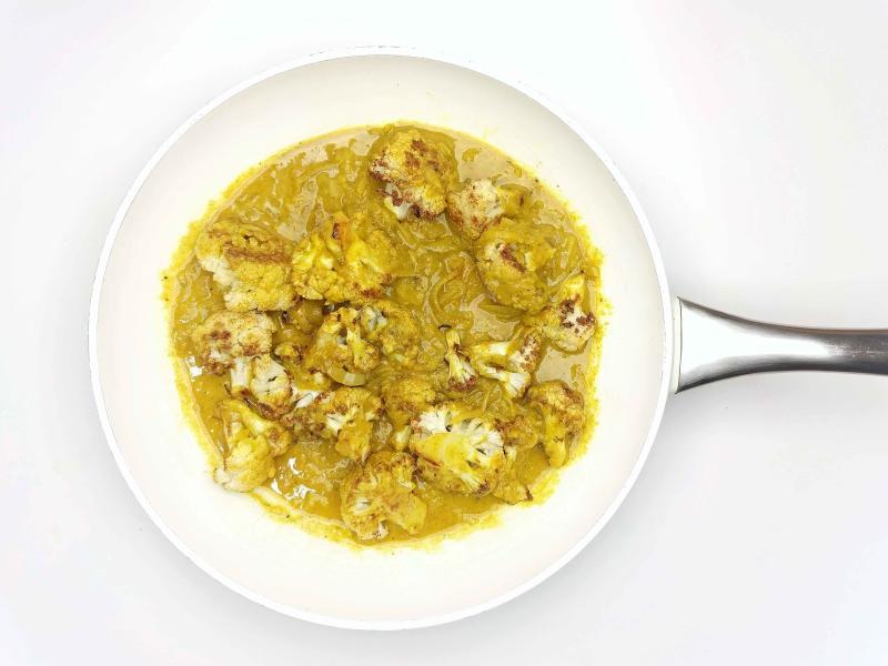 Roasted Cauliflower Korma & Fragrant Rice Recipe Gousto