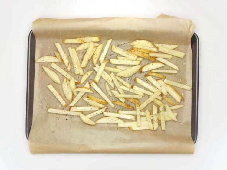 Crispy Fried Chicken Burger, Fries & Garlic Mayo Recipe Gousto