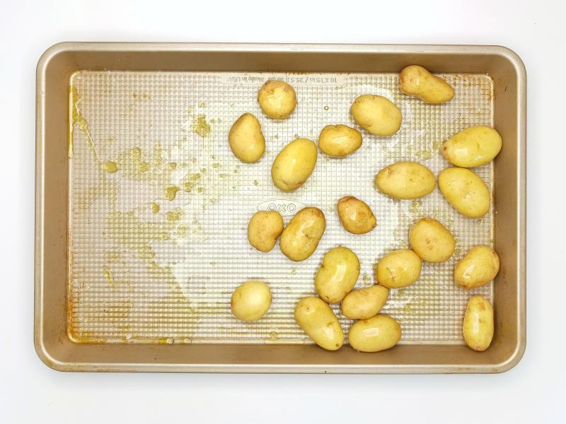 Lemon & Garlic Chicken With Roast Jersey Royals Recipe Gousto