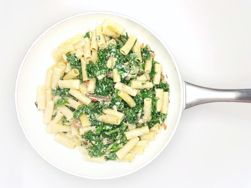 Creamy Smoked Mackerel Pasta With Chilli & Lemon Recipe Gousto