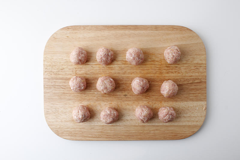 Swedish Meatballs, Mash & Green Beans Recipe Gousto