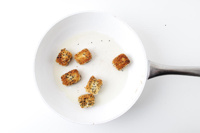 Warm Goats' Cheese, Lentil & Roast Tomato Salad Recipe Gousto