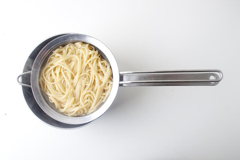 Portobello Mushroom & Pesto Linguine Recipe Gousto
