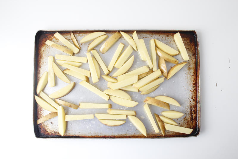 Loaded Beef Chilli Cheese Fries & Zesty Slaw Recipe Gousto