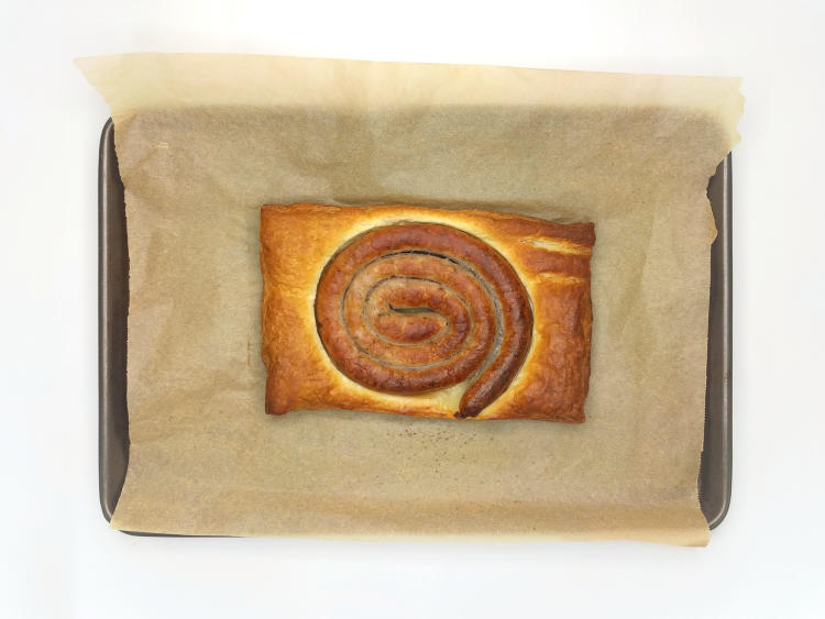 Bonfire Banger Bake & Toffee Apple Gravy Recipe Gousto